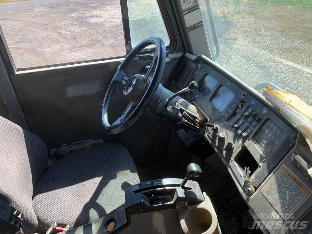 CAT 771 D Starre dumpers