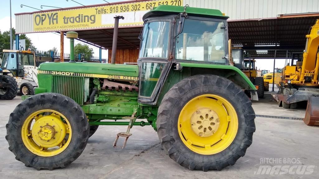 John Deere 3140 DT Tractoren