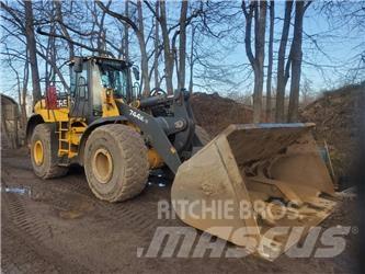 John Deere 744 K Wielladers