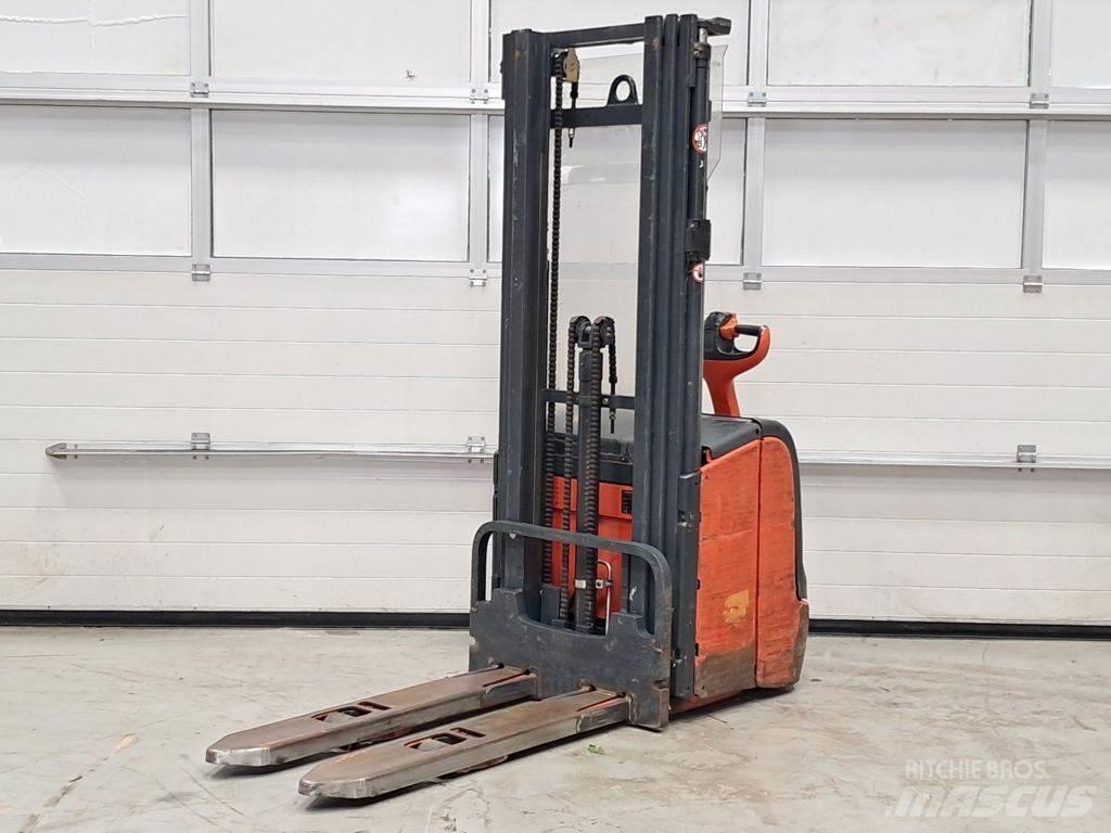 Linde L14 Meeloop stapelaar