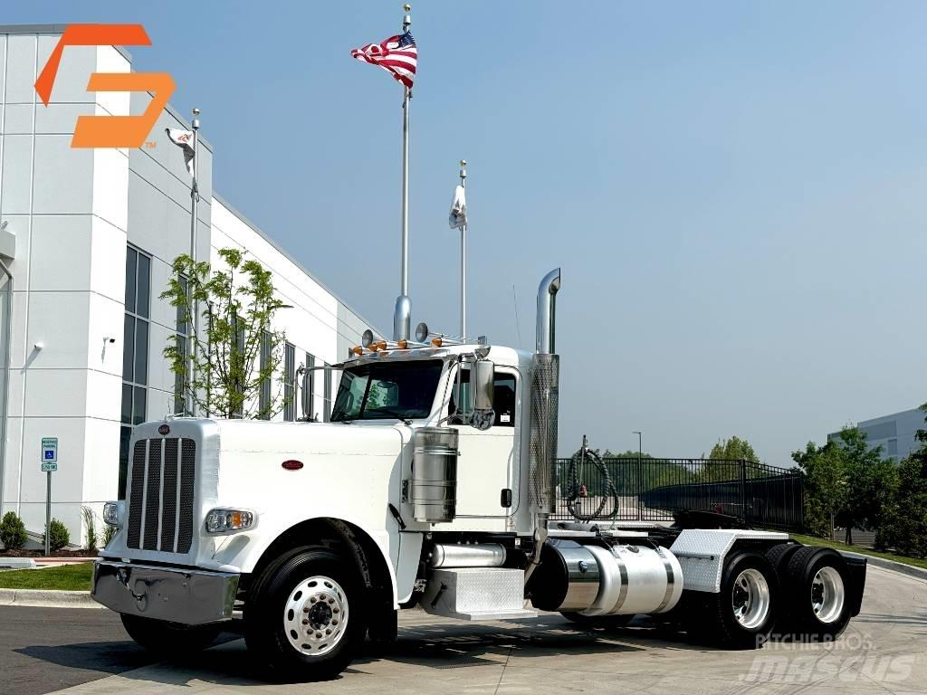 Peterbilt 389 Trekkers