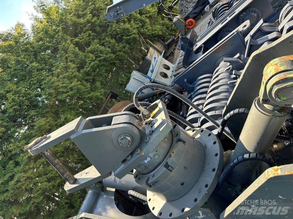 Sennebogen 735 M Waste / industry handlers