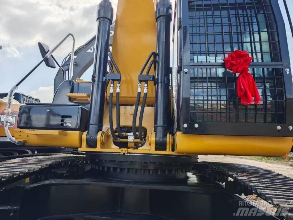 CAT 330 Rupsgraafmachines
