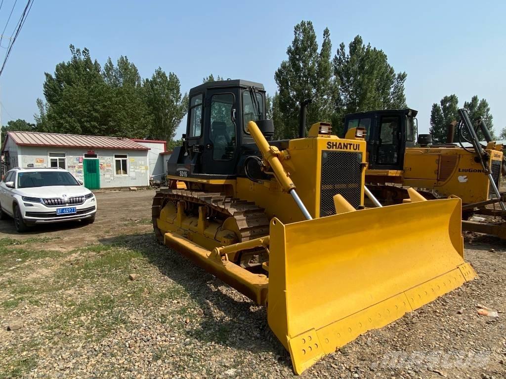 Shantui SD 16 Rupsdozers