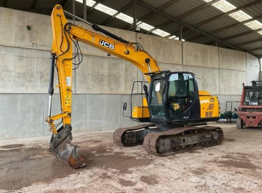 JCB JS 130 LC Rupsgraafmachines