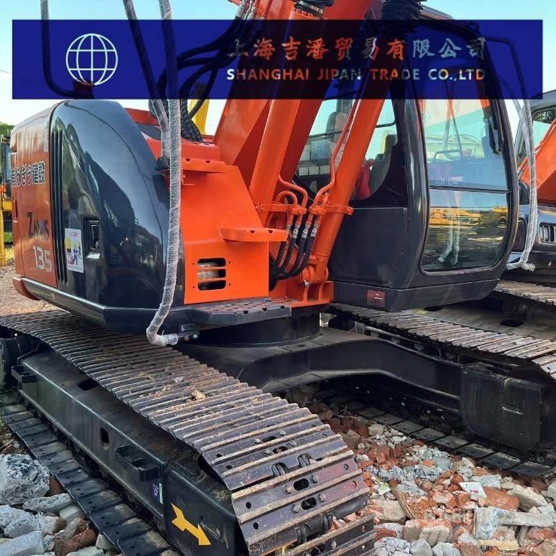 Hitachi ZX 135 Midigraafmachines 7t - 12t