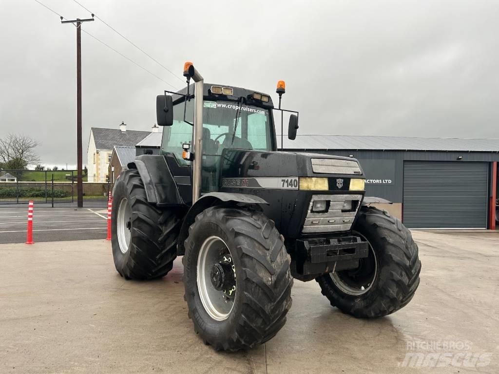CASE 7140 Tractoren