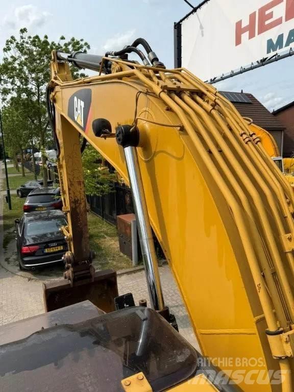 CAT 320DL Rupsgraafmachines