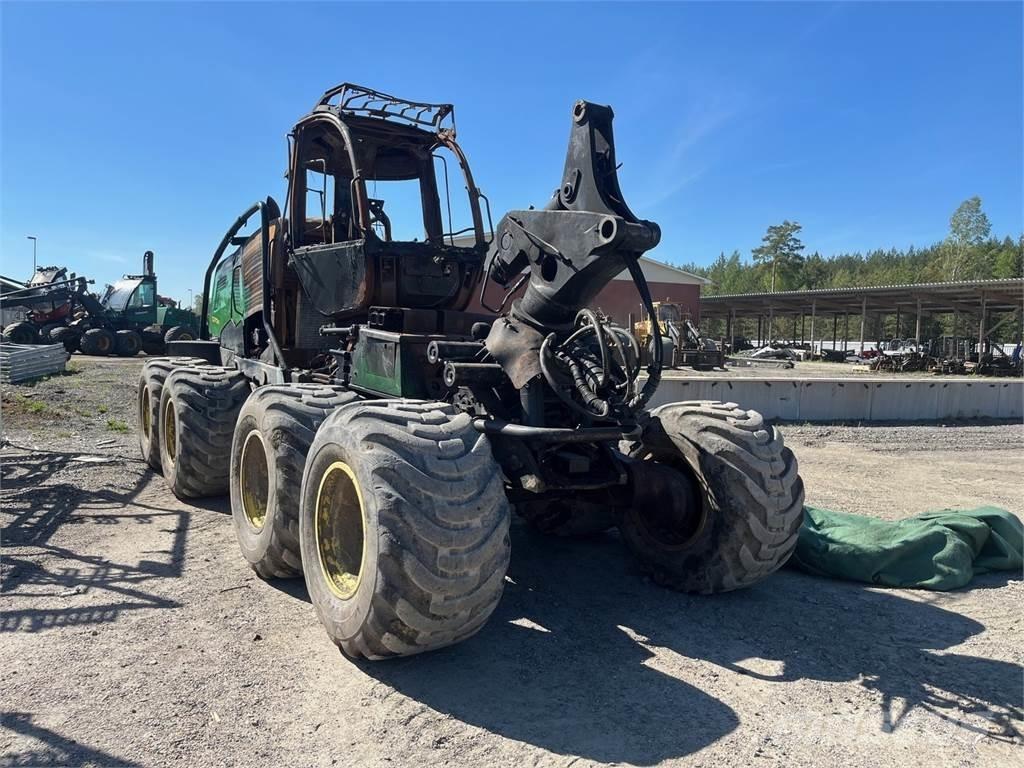 John Deere 1270E Harvesters