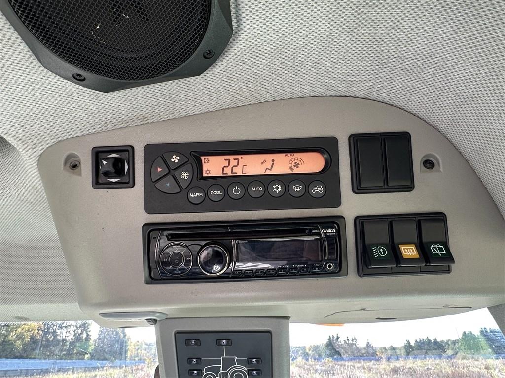 CLAAS Axion 840 Tractoren