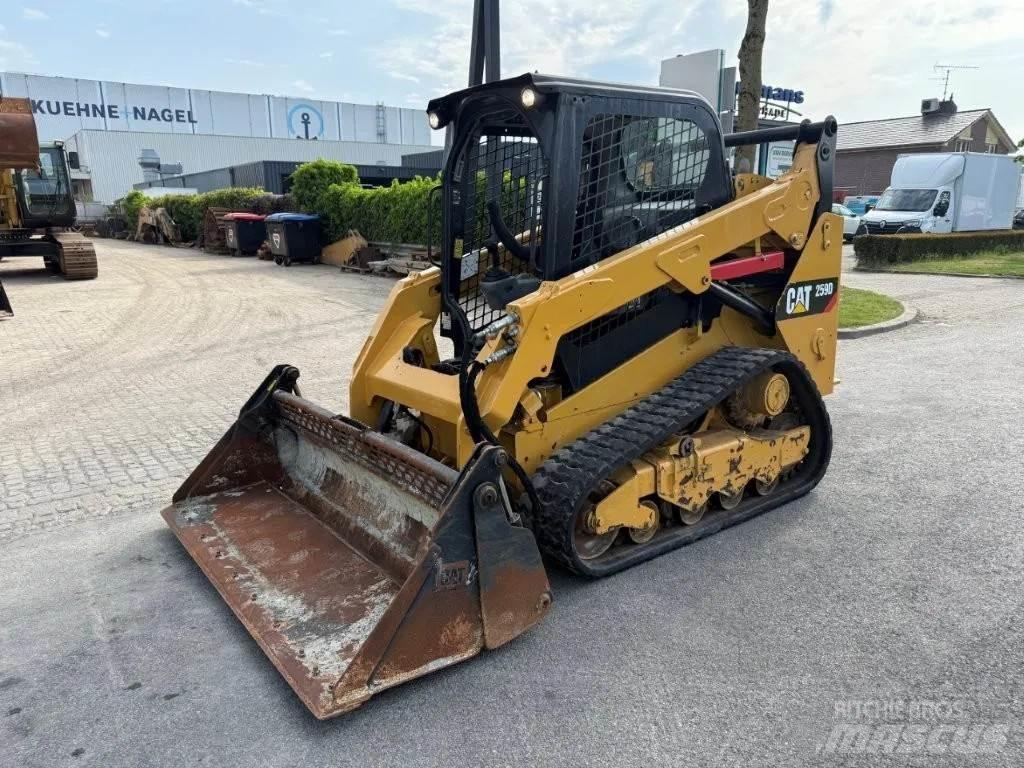 CAT 259D Schrankladers
