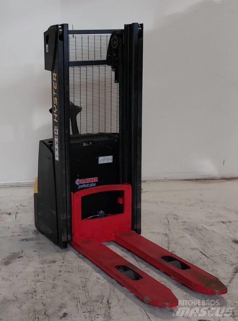 Hyster S 1.0 Meeloop stapelaar