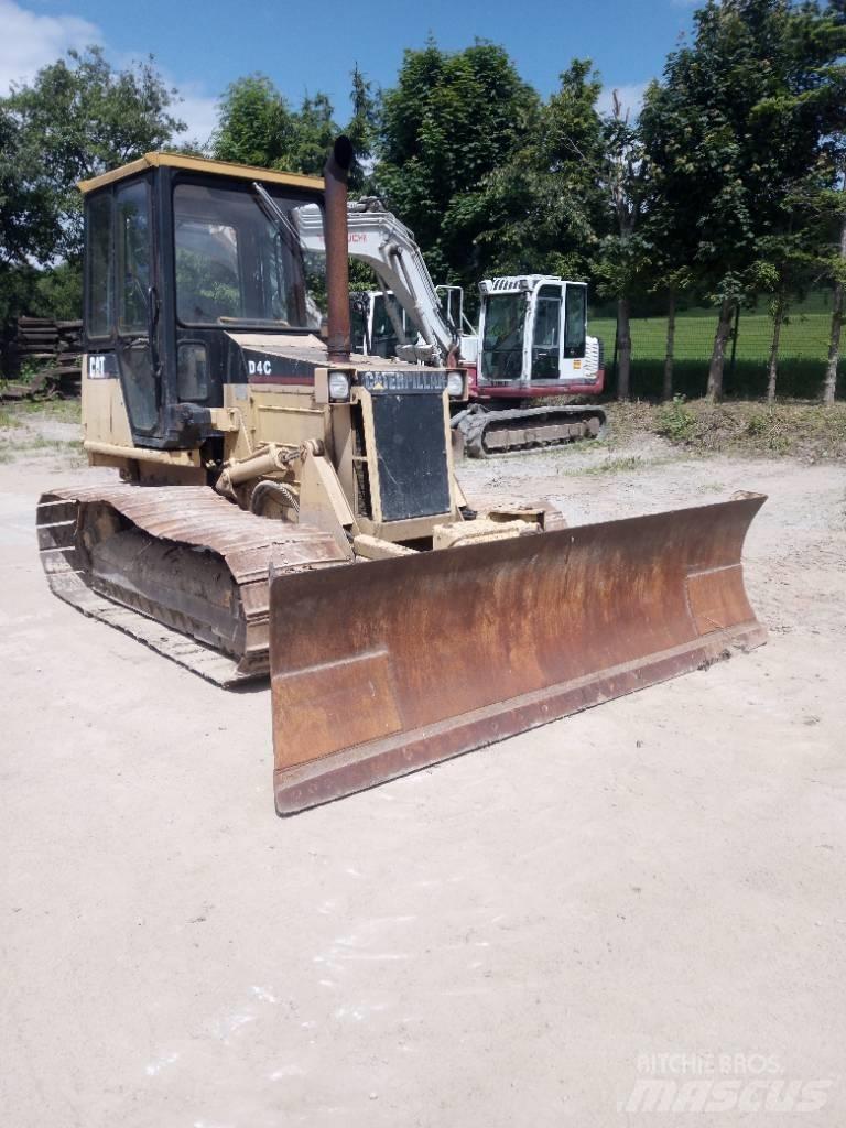 CAT D 4 C Rupsdozers