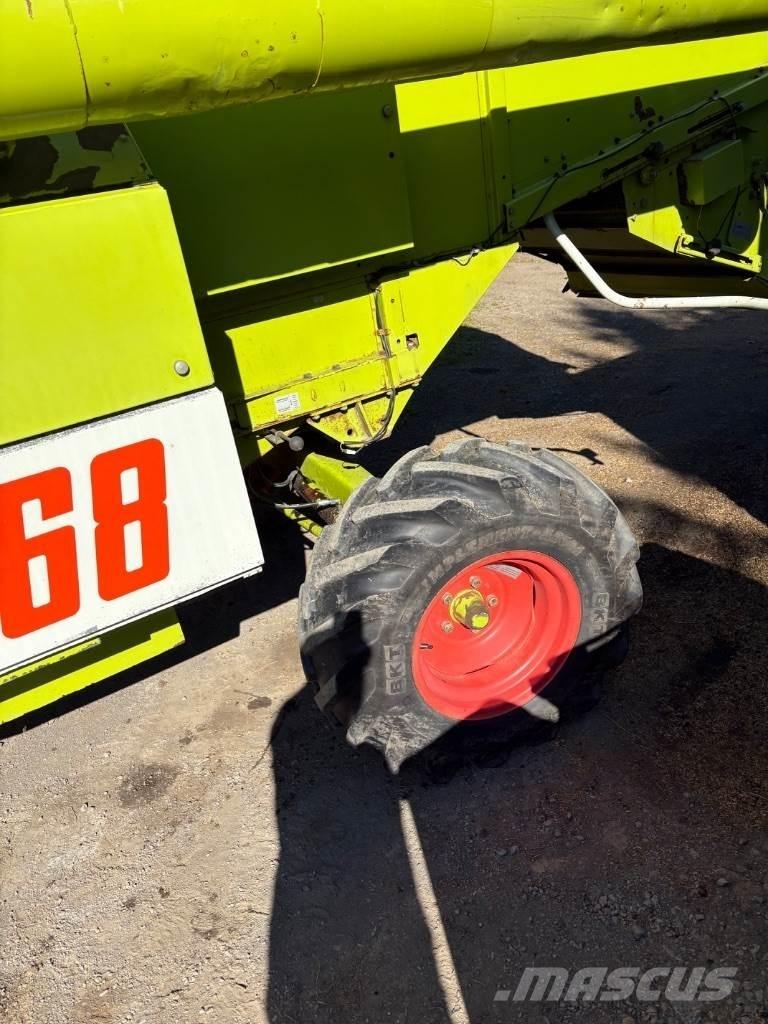 CLAAS Dominator 68 Maaidorsmachines