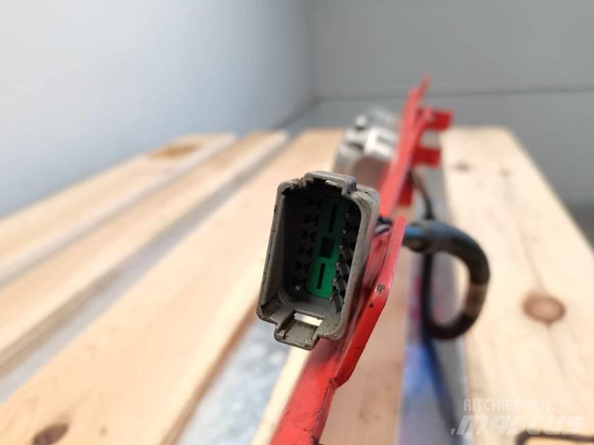 Manitou MLT 635 case Cabine en interieur