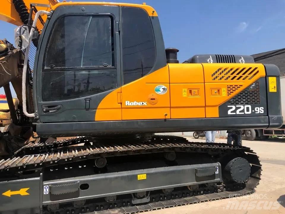 Hyundai R220LC-9S Rupsgraafmachines