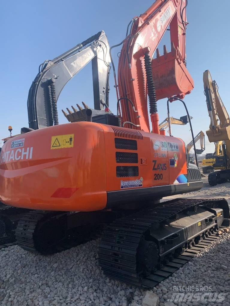 Hitachi ZX 200 Rupsgraafmachines