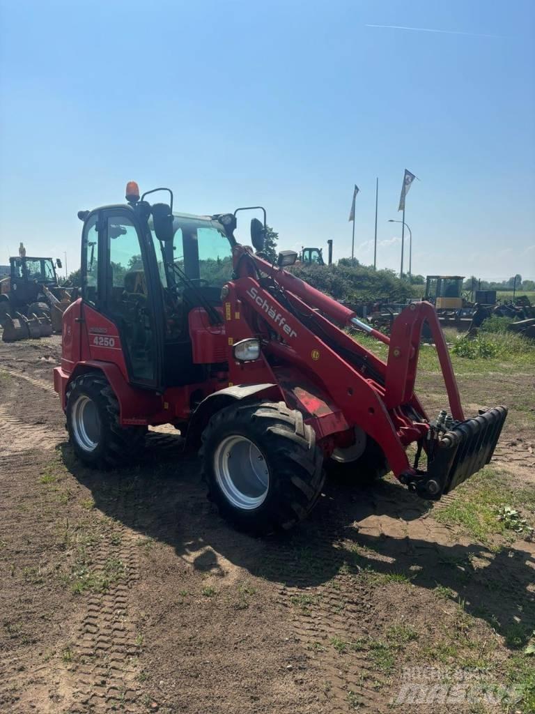 Schäffer 4250 Miniladers