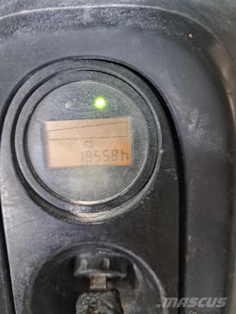 Linde T16 Meeloop stapelaar