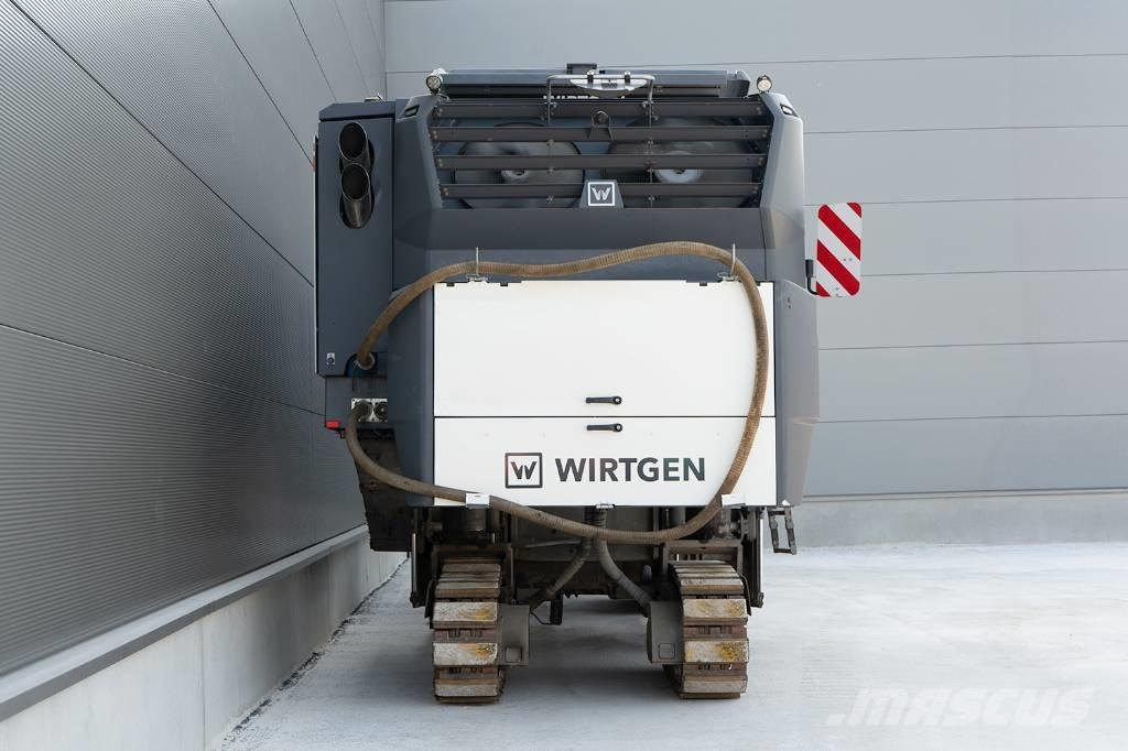 Wirtgen W 220 FI Asfaltfrezen