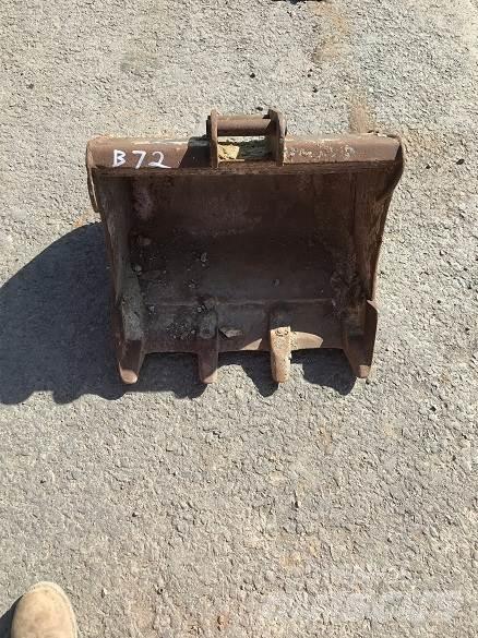  2' BUCKET, 30mm PINS Bakken