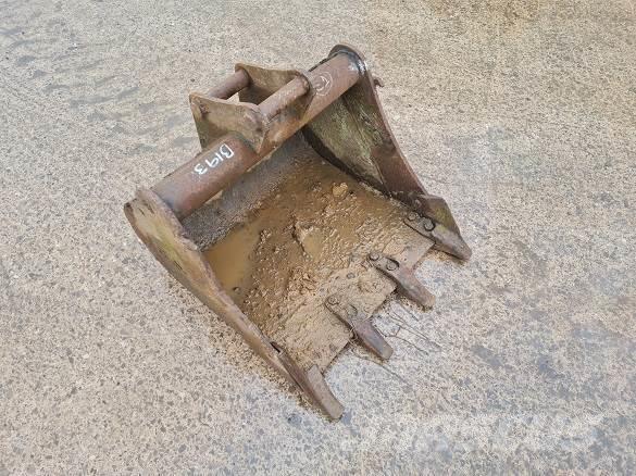  2' BUCKET, 35mm PINS Bakken