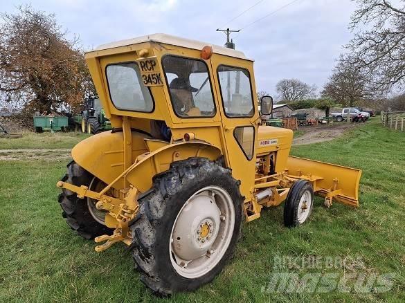Ford 2000 TRACTOR Bouw - Overige