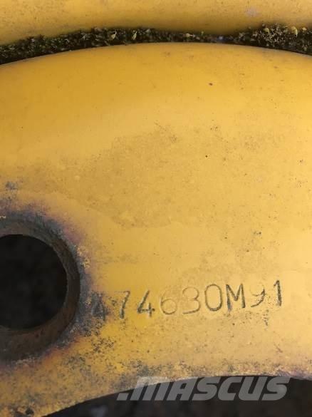  MASSEY FRONT WHEEL Banden, wielen en velgen