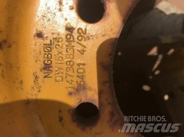  MASSEY REAR WHEEL Banden, wielen en velgen