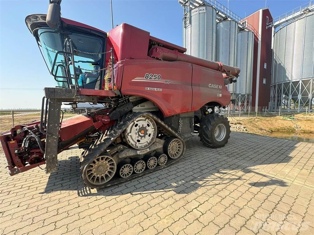 Case IH IH 8250 Maaidorsmachines