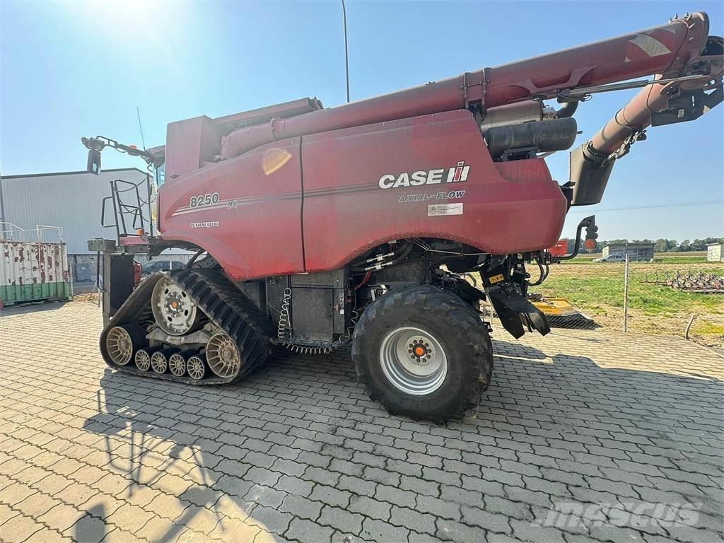 Case IH IH 8250 Maaidorsmachines