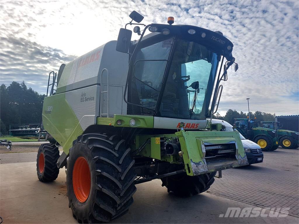CLAAS Tucano 320 Maaidorsmachines