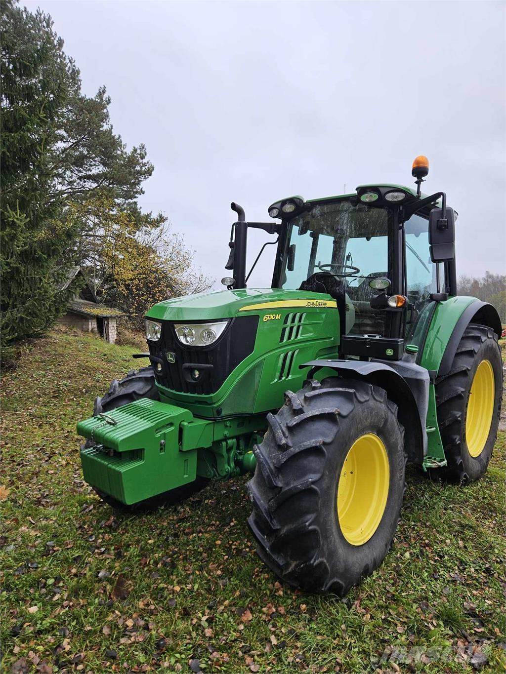 John Deere 6130M Tractoren