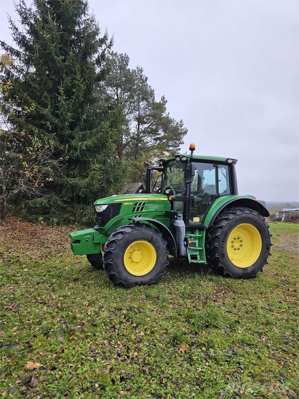John Deere 6130M Tractoren