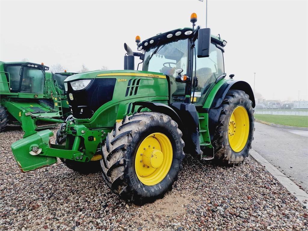 John Deere 6215R Tractoren
