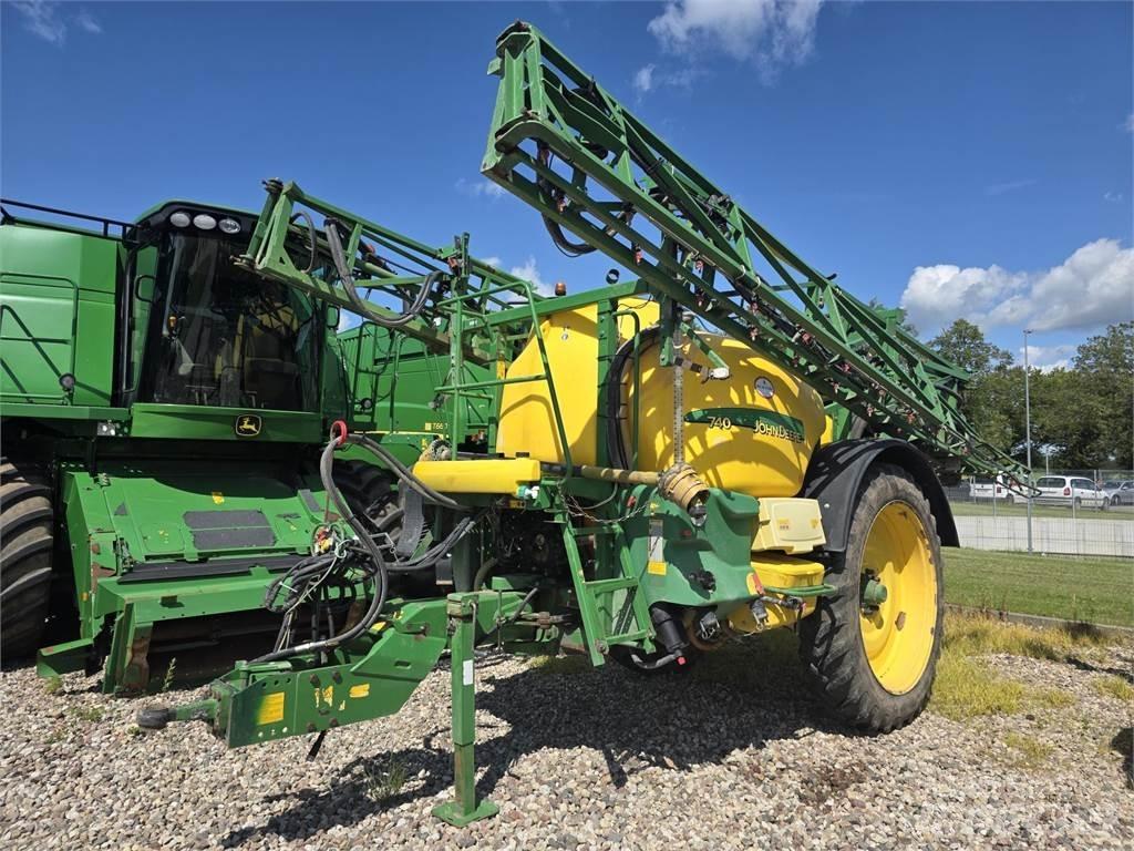 John Deere 740 Getrokken spuitmachines