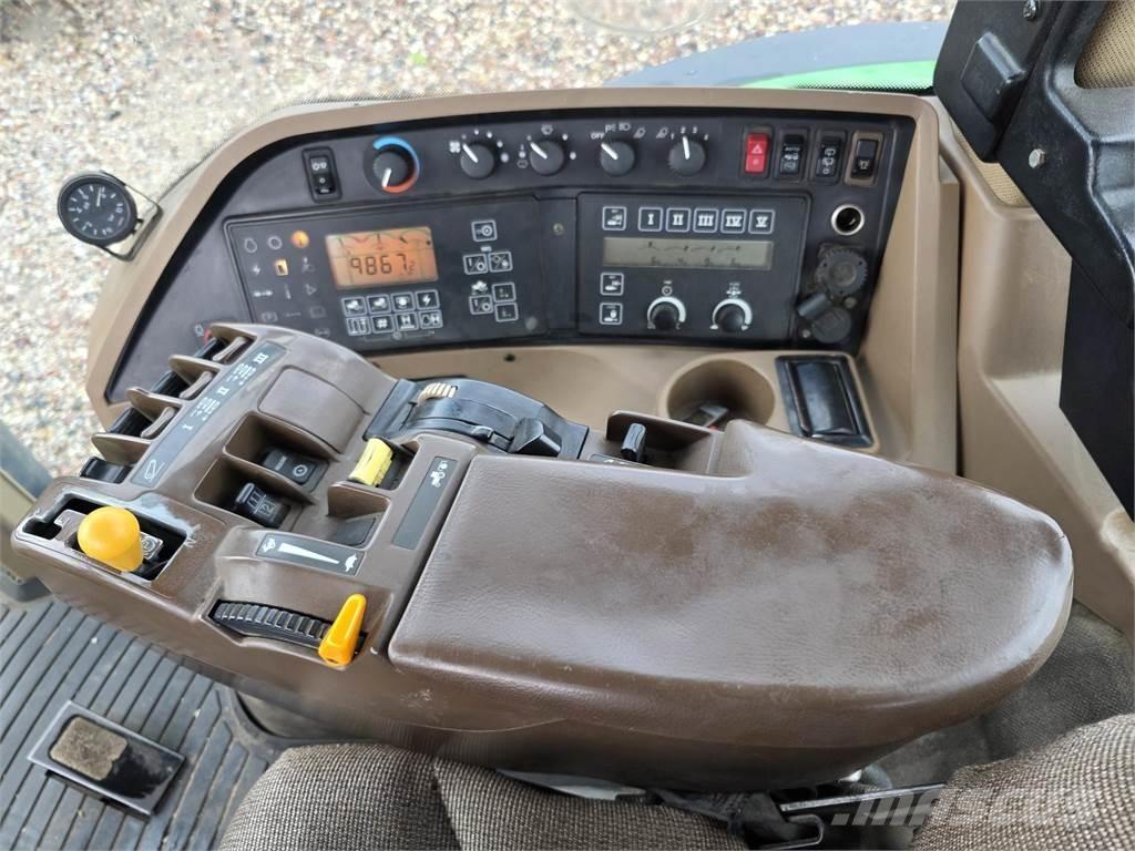 John Deere 8220 Tractoren