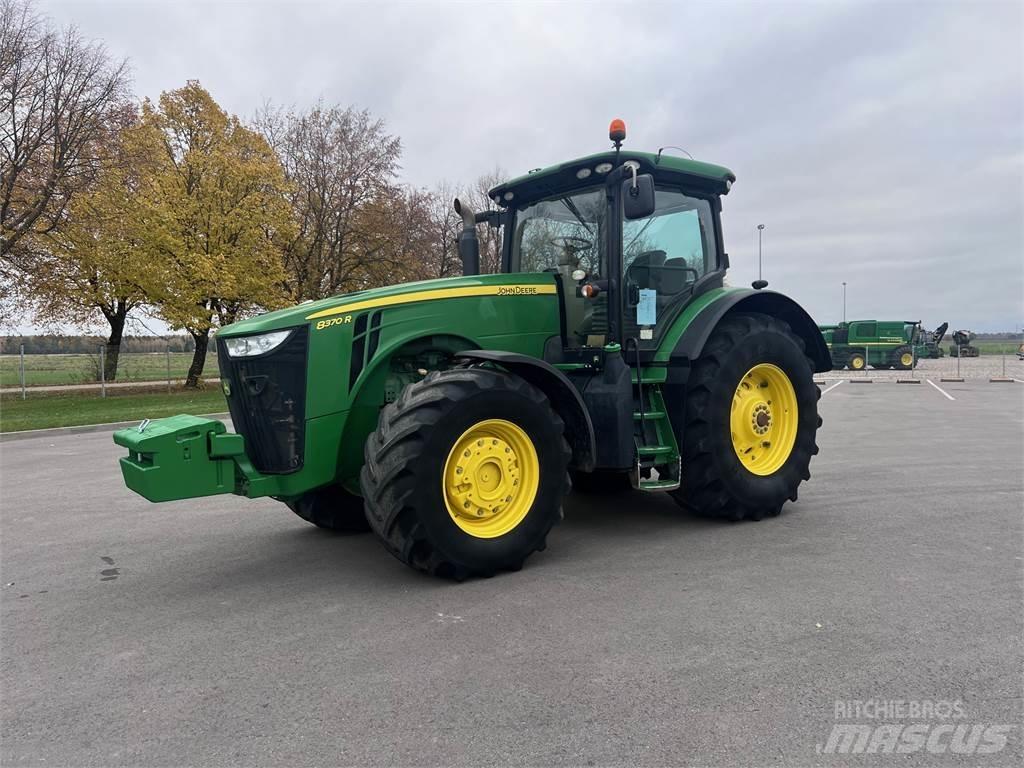 John Deere 8370R Tractoren