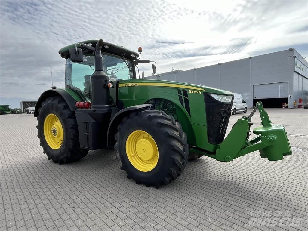 John Deere 8370R Tractoren