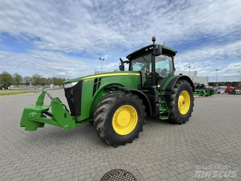 John Deere 8370R Tractoren