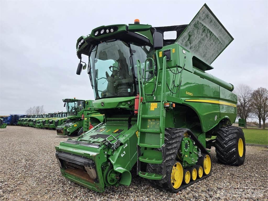 John Deere S690 Maaidorsmachines