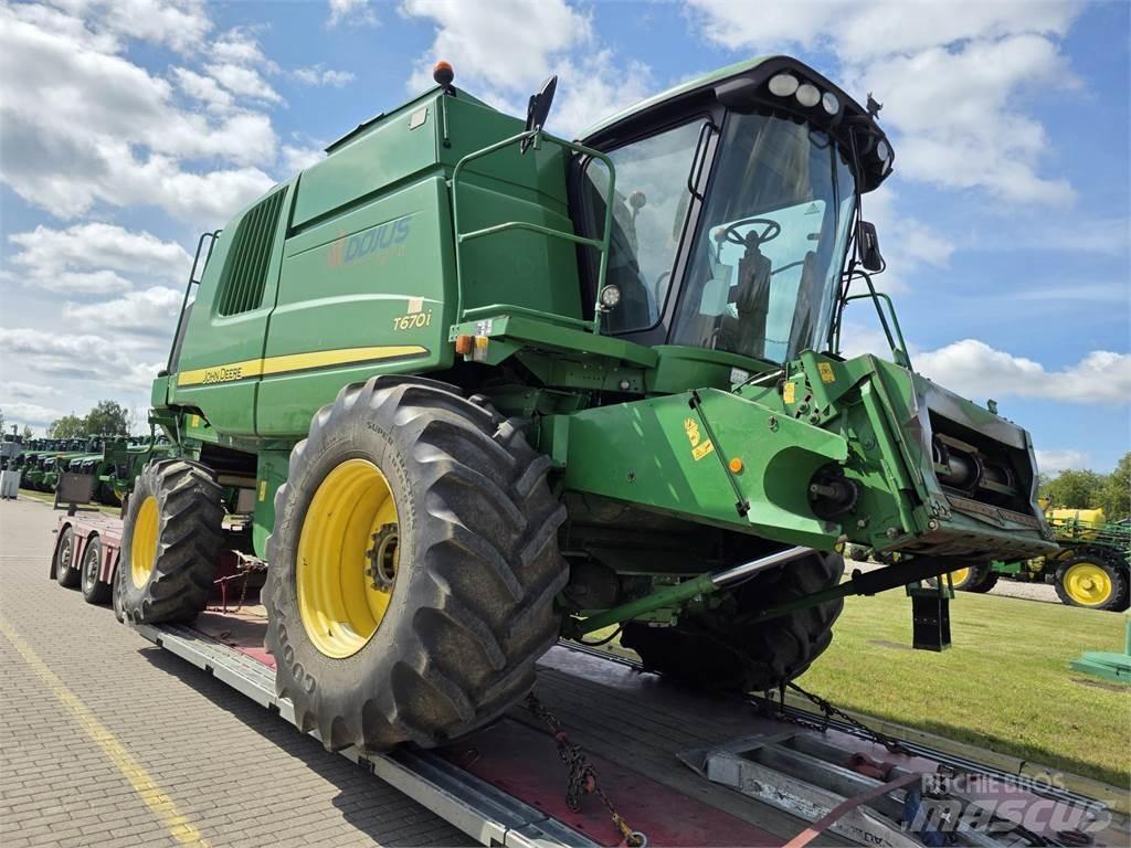 John Deere T670 Maaidorsmachines