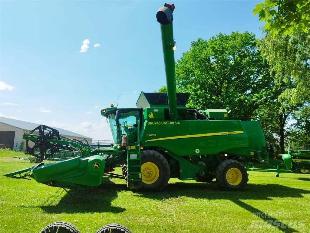 John Deere T670i Maaidorsmachines