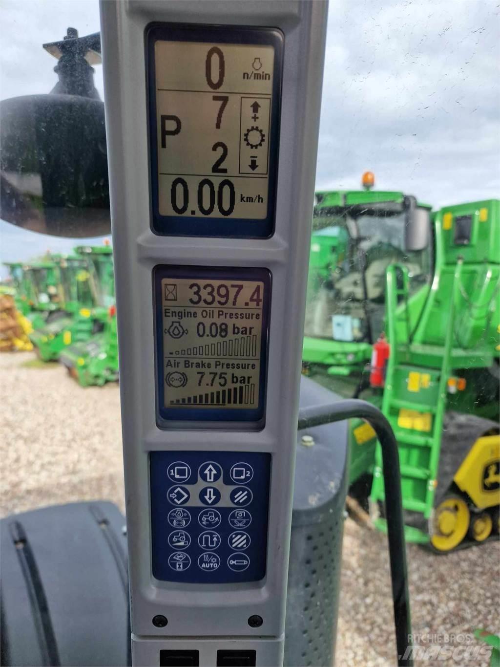 New Holland T8.410 Tractoren