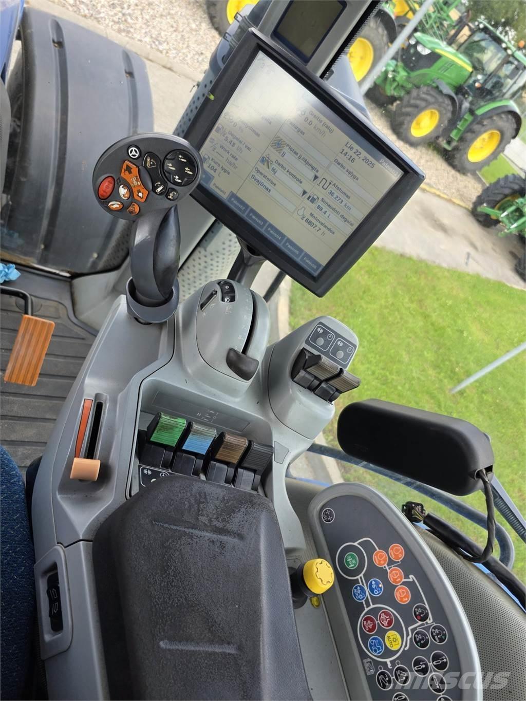 New Holland T8.410 Tractoren