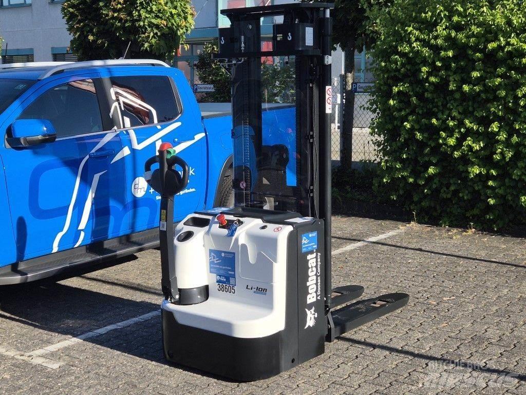 Bobcat BSL16N-I Meeloop stapelaar