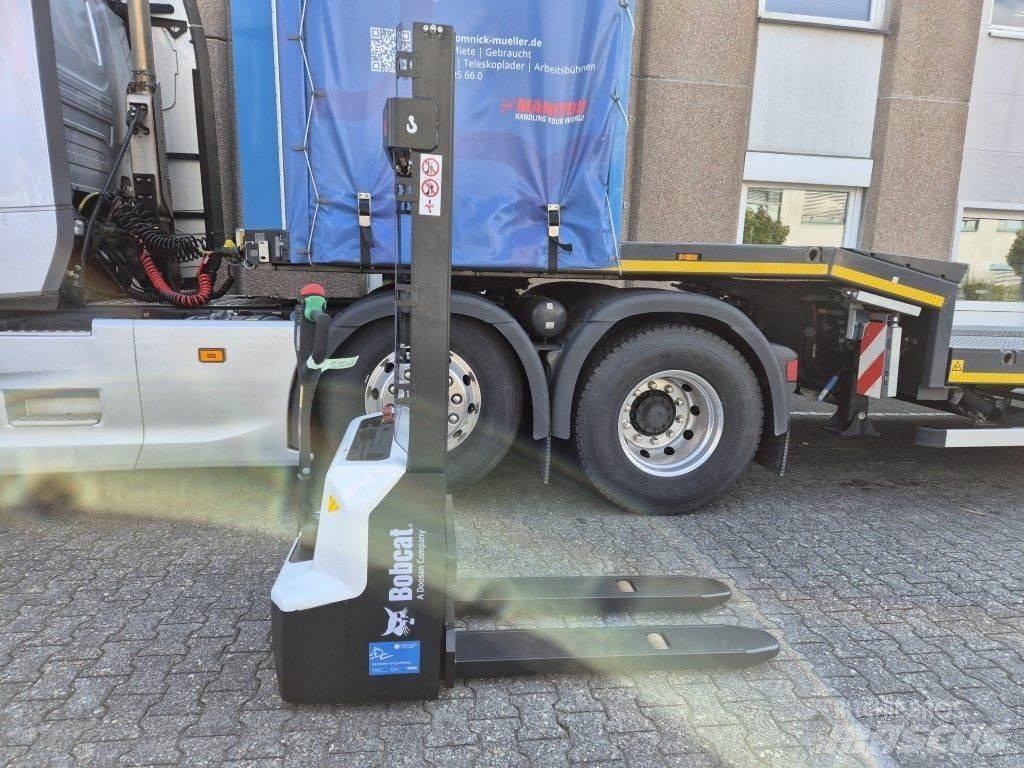 Bobcat LSM12N Meeloop stapelaar