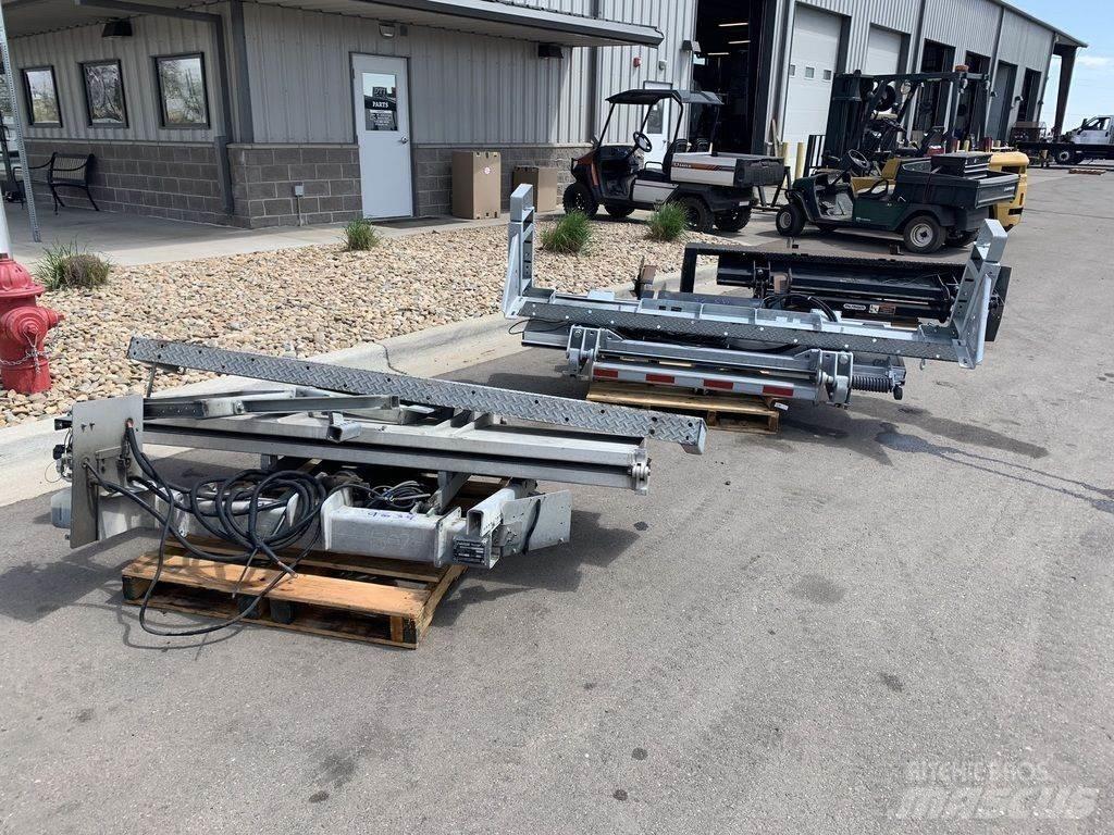 Maxon TE-25L Verhuisliften