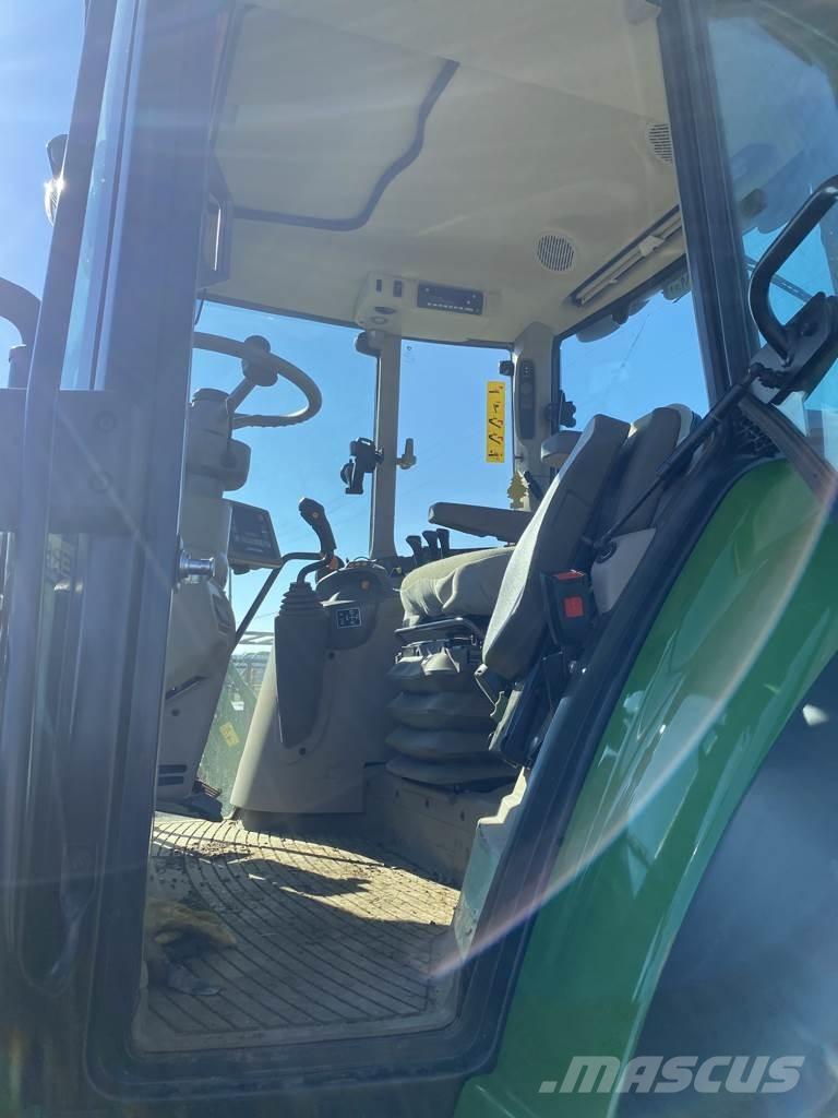 John Deere 6120M Tractoren