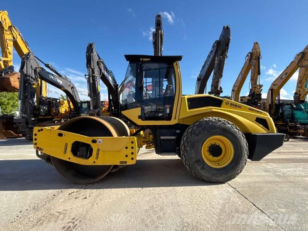 Bomag BW213D-5 Trilrolwalsen
